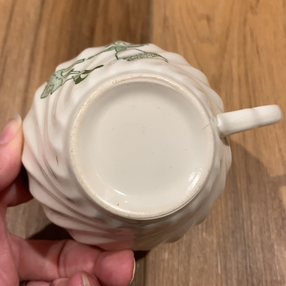 Cute country dancing couple green and white coffee cup in good vintage condition - Picture 2 of 4